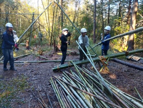 158本の竹を、道に～山賊の森づくり2024冬～